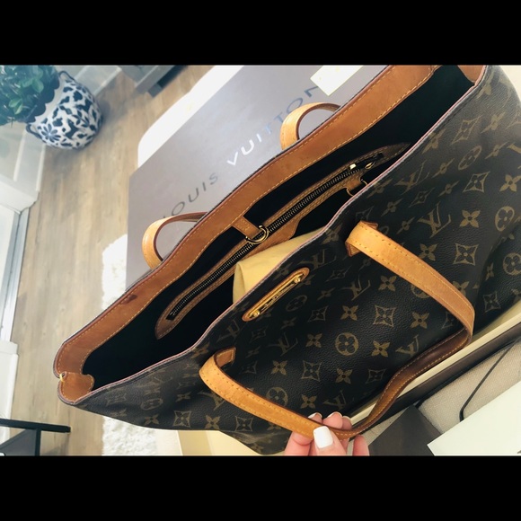 Authentic Louis Vuitton Wilshire MM Tote - Picture 3 of 8